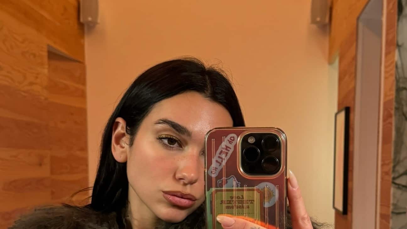 Dua Lipa.