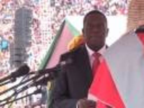 El histórico momento en que Zimbabue cambia de líder después de 37 años