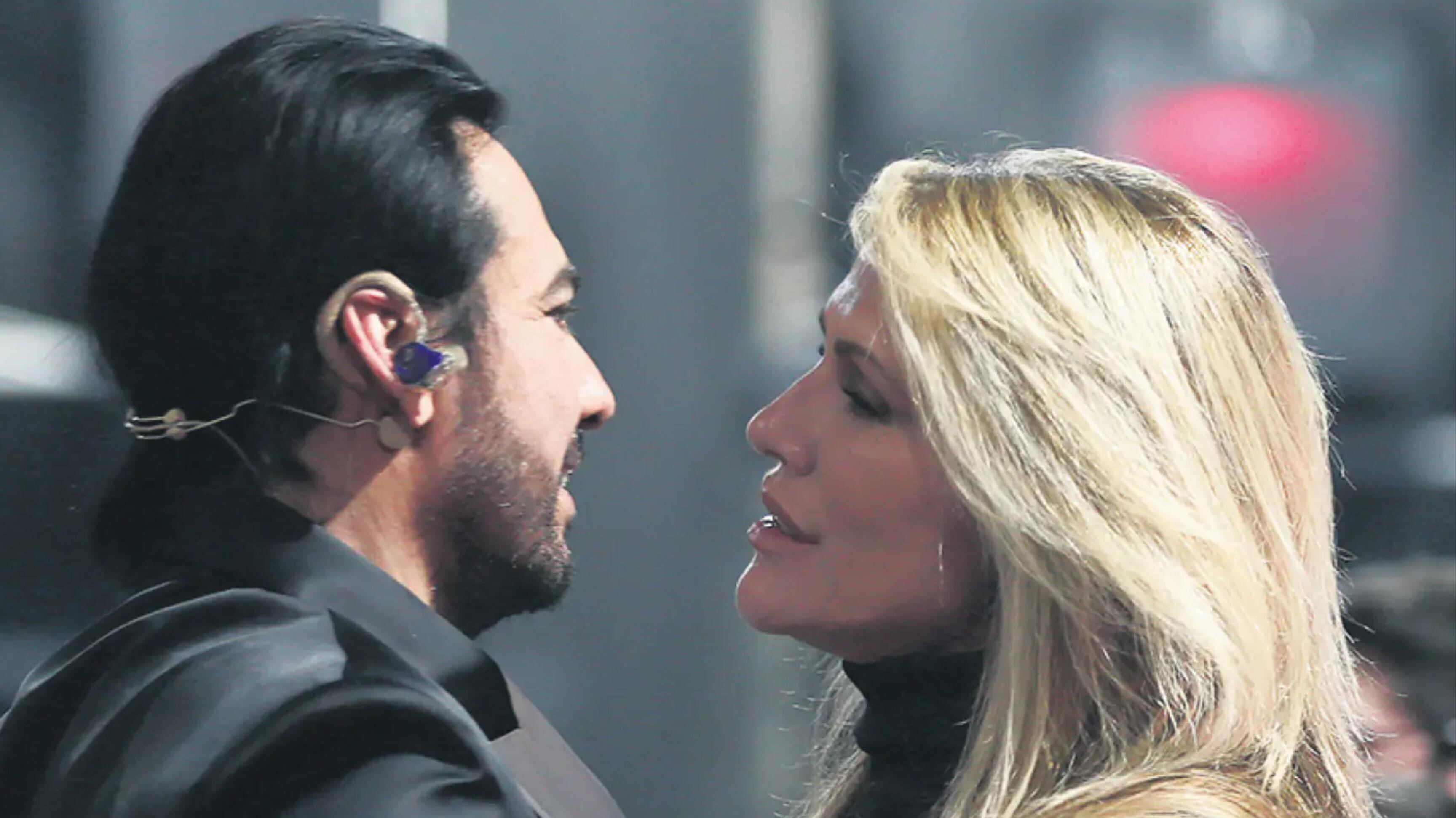 Beto Cuevas y Estela Mora