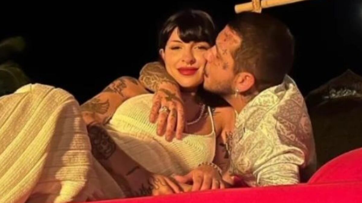 Cazzy y Christian Nodal