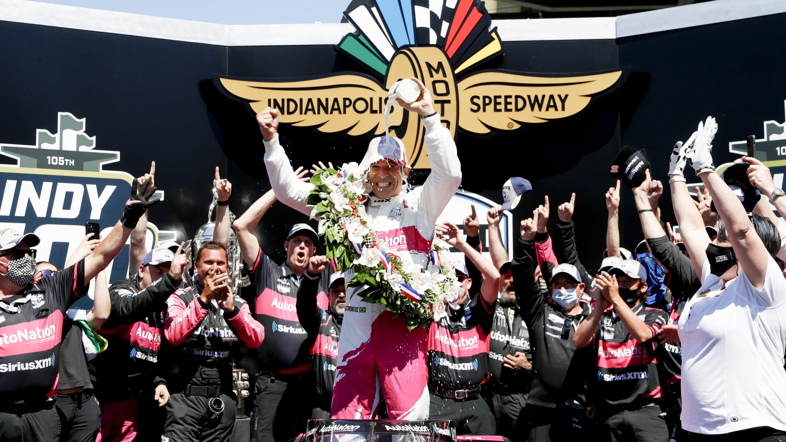 Hélio Castroneves / Gentileza