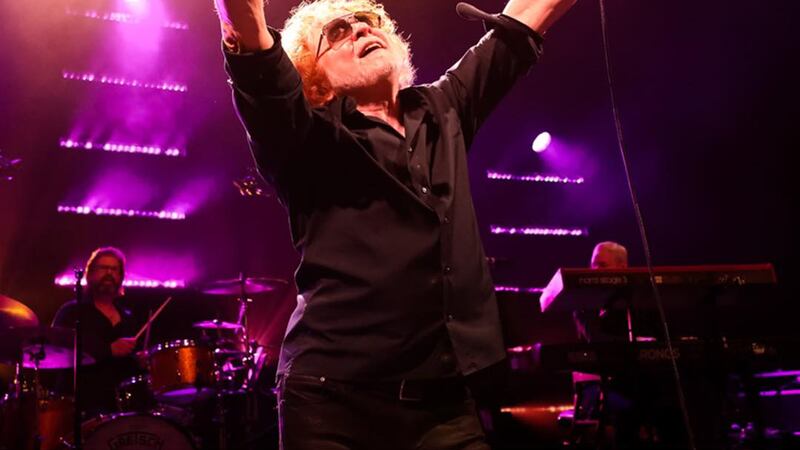 Simply Red vuelve con todo a Chile: agotó en tiempo récord sus dos conciertos en el Movistar Arena