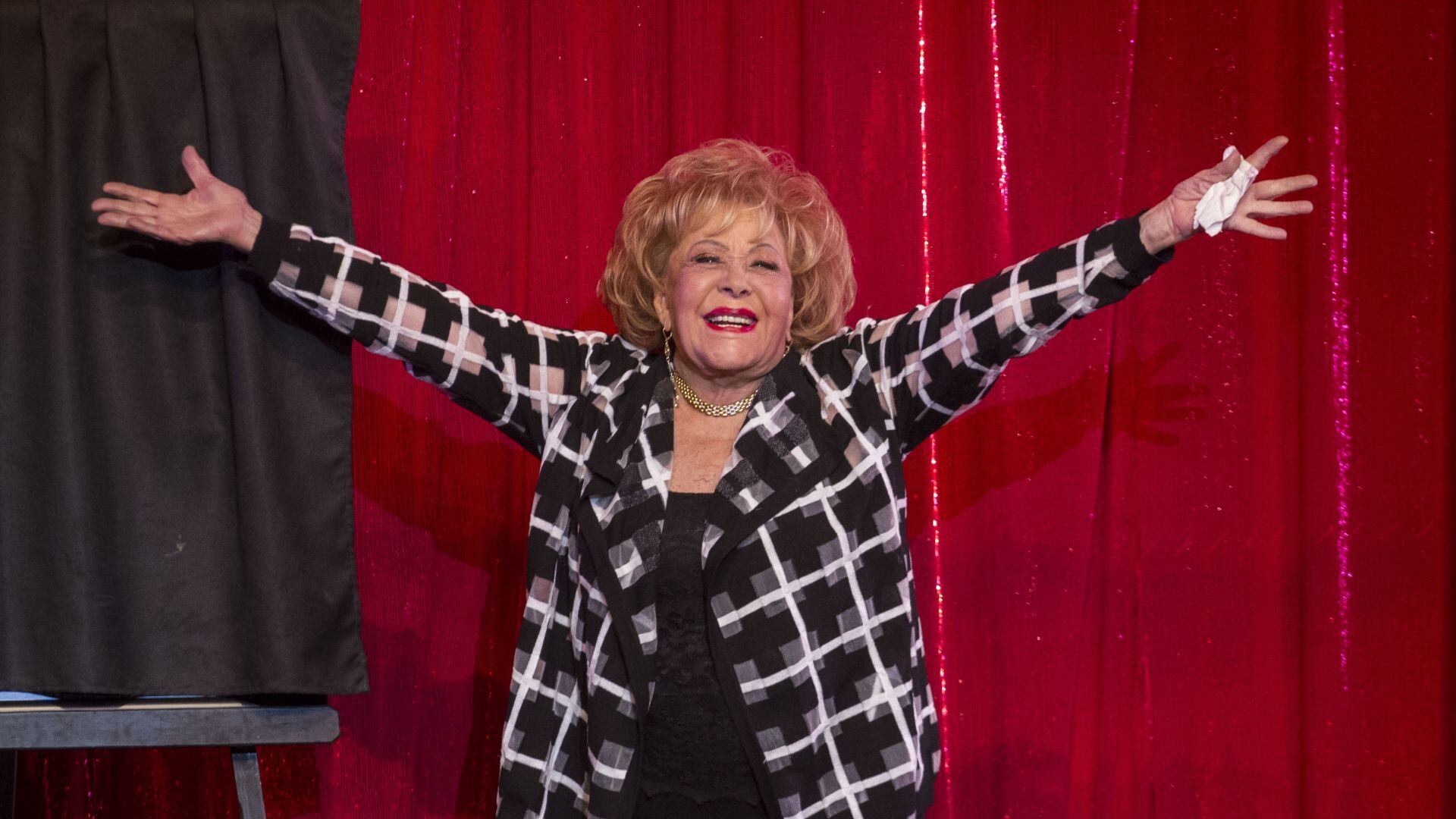 Silvia Pinal: Gustavo Adolfo Infante asegura que la actriz está en terapia intensiva