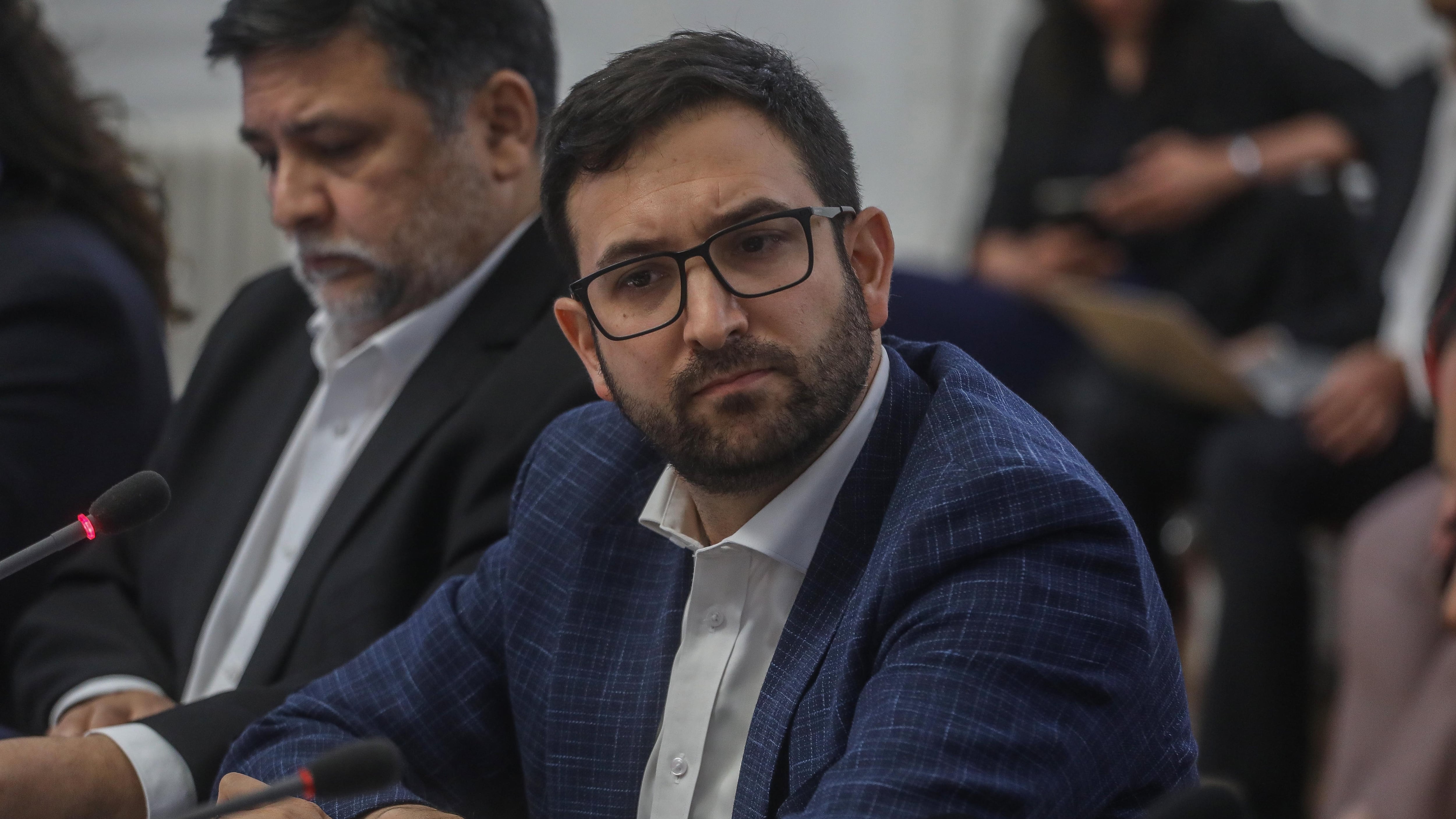 Miguel Crispi, durante la sesión de la Comisión Investigadora del Caso Monsalve. / AGENCIAUNO