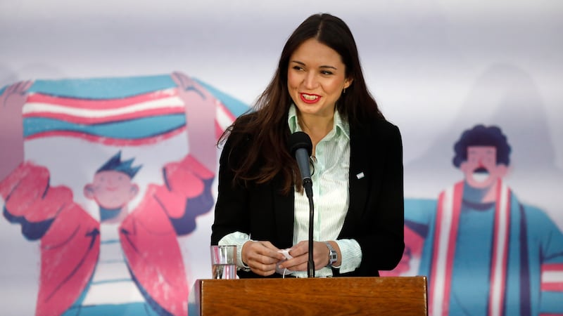 Fiscalía anunció equipo de investigación tras nuevos antecedentes que involucraría a Irina Karamanos en Caso Convenios