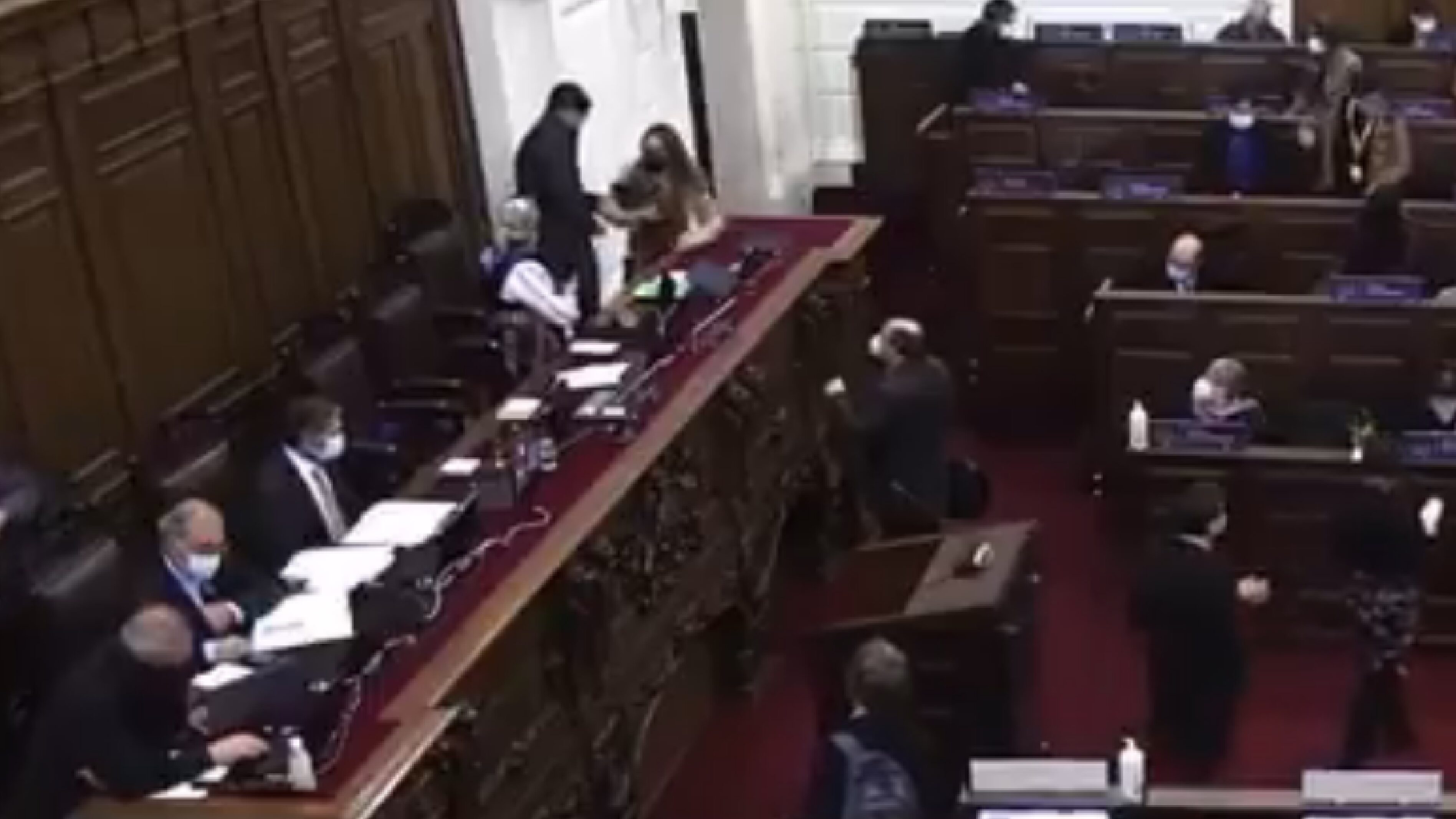 Tere Marinovic en la testera.