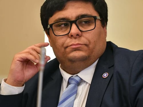 Diputado José Meza apoya idea de conmutar a reos terminales, incluidos violadores de niños: “No hay que hacer distinciones”