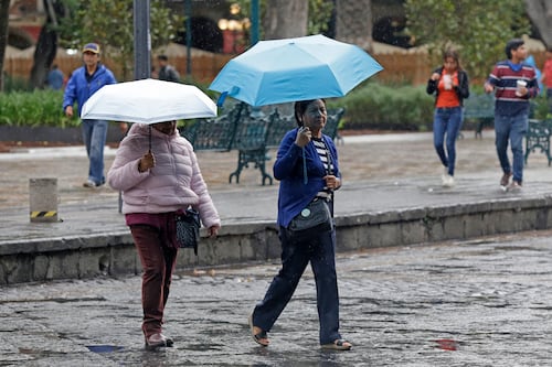 Pronostican lluvia y bajas temperaturas para ocho regiones del país esta semana