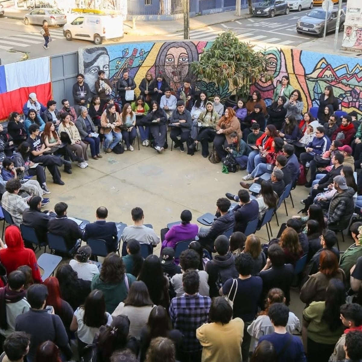 Jara se despliega a regiones con crítica a Kast Jara se despliega a regiones con crítica a Kast