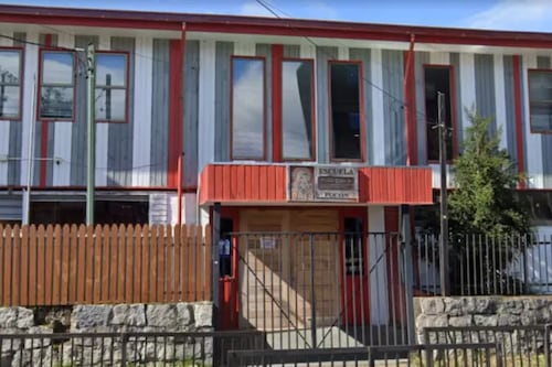 Ocho estudiantes de Pucón resultan heridos tras manipular soda cáustica