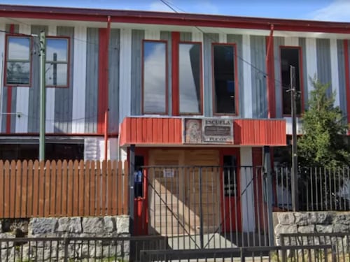 Ocho estudiantes de Pucón resultan heridos tras manipular soda cáustica