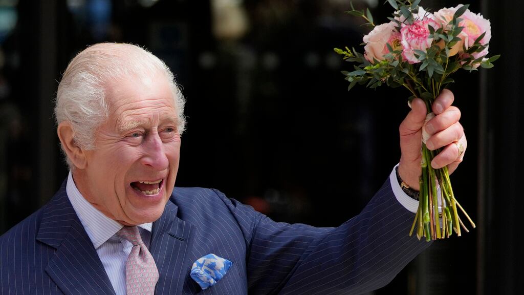 Reaparece el Rey Carlos III