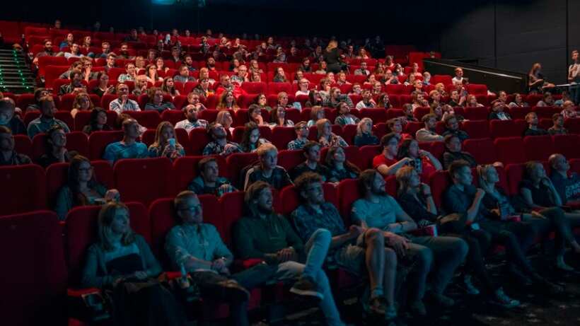 En las salas de cine se pueden encontrar cosas inesperadas