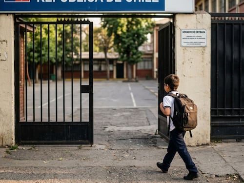 Colegio de Profesores advierte que revisión de mochilas no resolverá la violencia escolar y pide enfoque integral