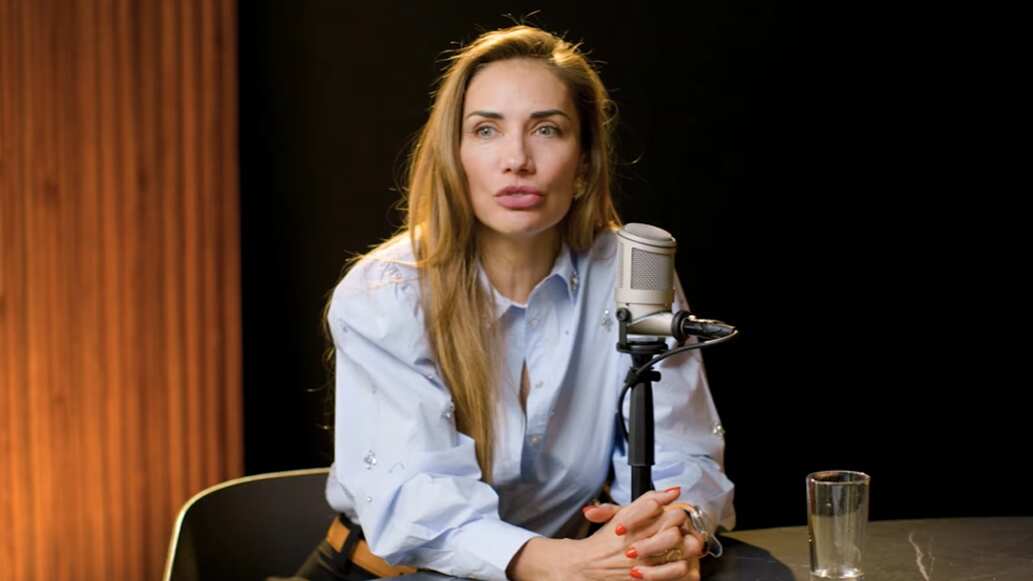 Carola de Moras | YouTube