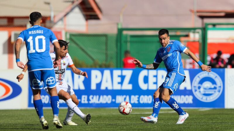Universidad de Chile sufre en el norte y cede la punta del torneo