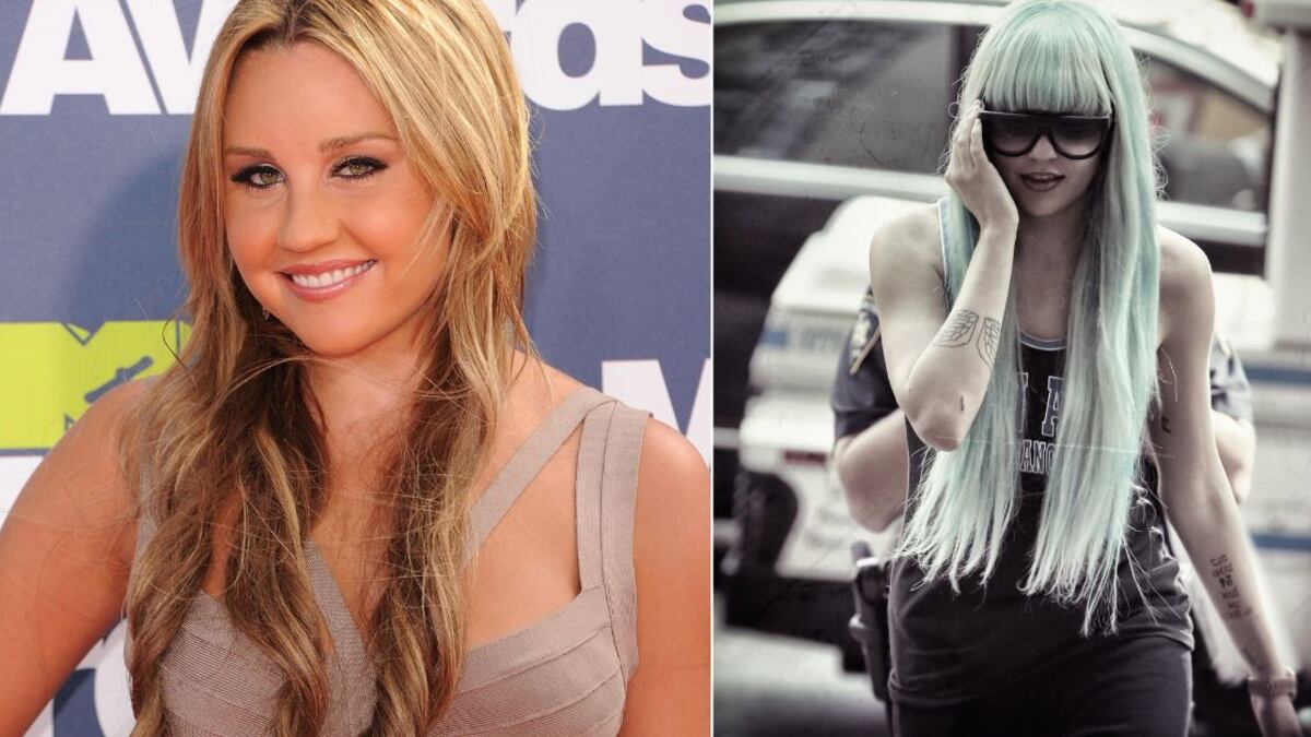 La ex estrella juvenil Amanda Bynes fue ingresada de urgencia a un hospital psiquiátrico.