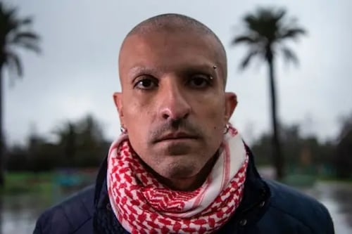 Caso Rojas Vade: Peritaje grafológico detecta coincidencias entre escritos y carteles del estallido social