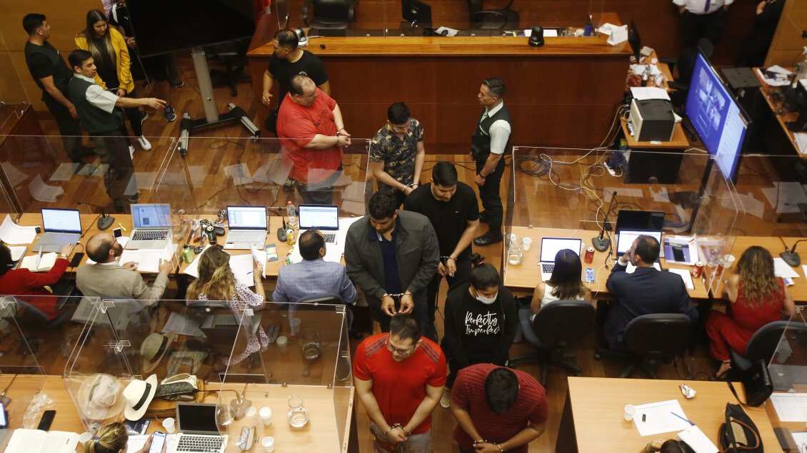 PDI detuvo a 29 médicos extranjeros por emitir licencias falsas a Fonasa.