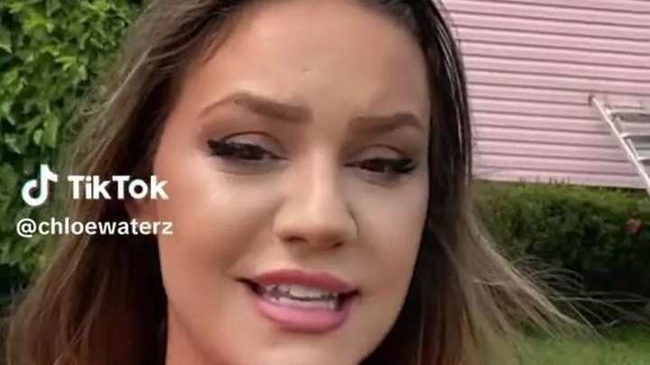 Mujer pintó de rosa la casa de su novio mientras él está en el trabajo.