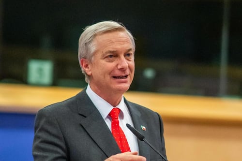 ¿Es un “amarre” de Boric la candidatura de Bachelet a la ONU? José Antonio Kast entró con todo a la polémica apoyando los dichos de Squella