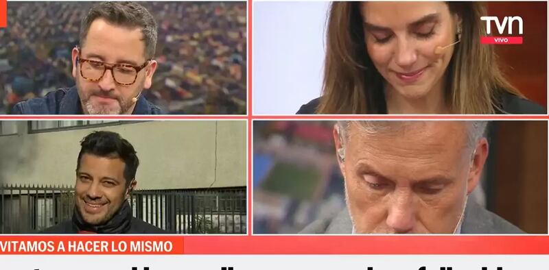 Una dinámica por el Día del Padre emocionó hasta las lágrimas a los animadores del matinal “Buenos días a todos” de TVN, María Luisa Godoy, Eduardo Fuentes y Felipe Vidal. Esto, luego que el periodista Simón Oliveros pidiera que cada uno escribir en vivo unas palabras a sus padres fallecidos.
“Les tengo una propuesta: sus papás no están y, ya que vivimos en la era de la comunicación, de los 140 caracteres, la propuesta es que escriban un mensajito a sus papás, que no están presentes”, dijo el exMega, consignó Página 7.
Y fue en ese instante, cuando los tres conductores comenzaron a redactar unas sentidas palabras a sus progenitores, emergieron las primeras emociones.
“Le escribí ‘papito lindo, estarías feliz con mis cinco hijos…’, oh qué pena”, dijo María Luisa Godoy visiblemente conmovida.
Emoción en “Buenos días a todos”
“Me hubiera encantado que los conocieras a todos. Cómo estarías de feliz con Domingo, que lleva tu nombre. Gracias por enseñarme lo esencial, a disfrutar de las cosas simples, a no darle importancia lo que no lo tiene”, siguió leyendo.
Además, la animadora del Festival de Viña del Mar recordó una de las grandes enseñanzas de su padre.
“El humor siempre debe estar presente en todo, en la adversidad, para no quejarme cuando las cosas me cuestan o me duelen y de que tengo que sacar todo adelante, con la mejor de las sonrisas”.
Tras ello, fue el turno de su compañeros, quienes tampoco aguantaron las lágrimas.
“Papá amado, gracias por todo lo que sigues haciendo, tu nieta sabes de tus historias, del tata gigante”.
“Ella crece sabiendo que ustedes fueron los mejores. Te amo viejo, qué ganas de verte con Alma en brazos. Qué ganas de escucharte gritar los goles de la Católica, pese a que soy de la U. Qué ganas de decirte te amo. Qué ganas de que estés acá”, leyó con los ojos llorosos.
Finalmente, Felipe Vidal sostuvo que “lo leo y es como medio incoherente. No sabes cuánto te echo de menos. Te daría un abrazo gigante ahora”, recordó, cerrando la emotiva dinámica.