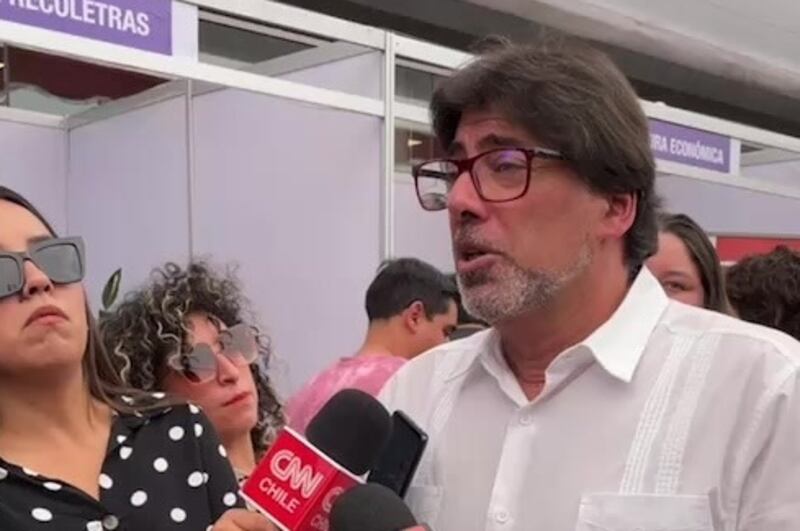 El alcalde de Recoleta criticó este jueves al alto mando de Carabineros por, a su juicio, no proteger a sus funcionarios luego del tercer asesinato de un policía en los últimos 23 días.