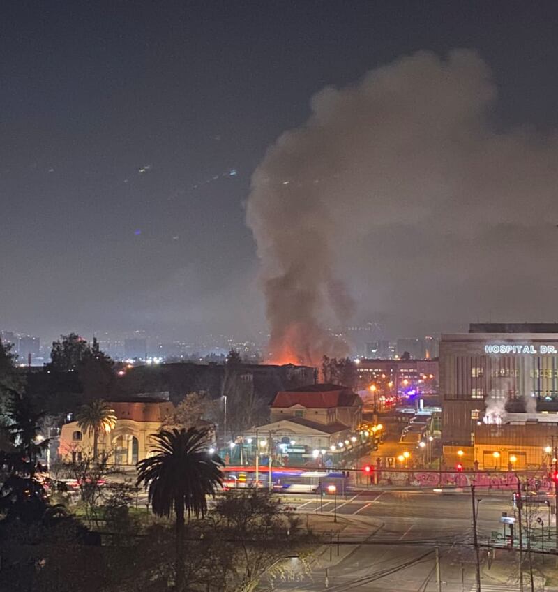 Incendio Hospital Barros Luco