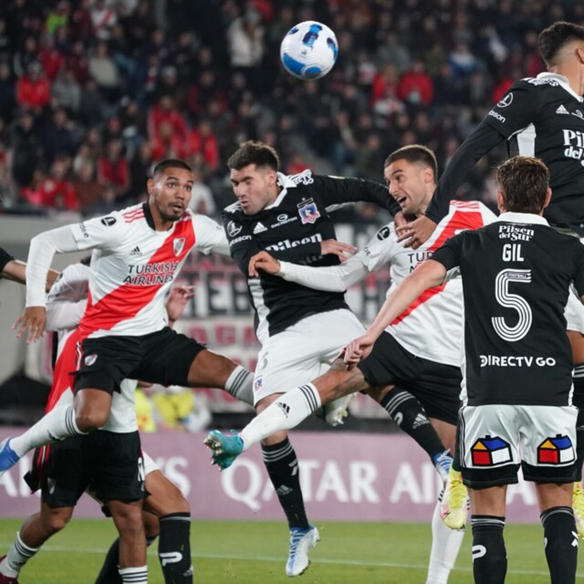 Colo Colo anuncia venta de entradas para enfrentar a River Plate Colo Colo anuncia venta de entradas para enfrentar a River Plate