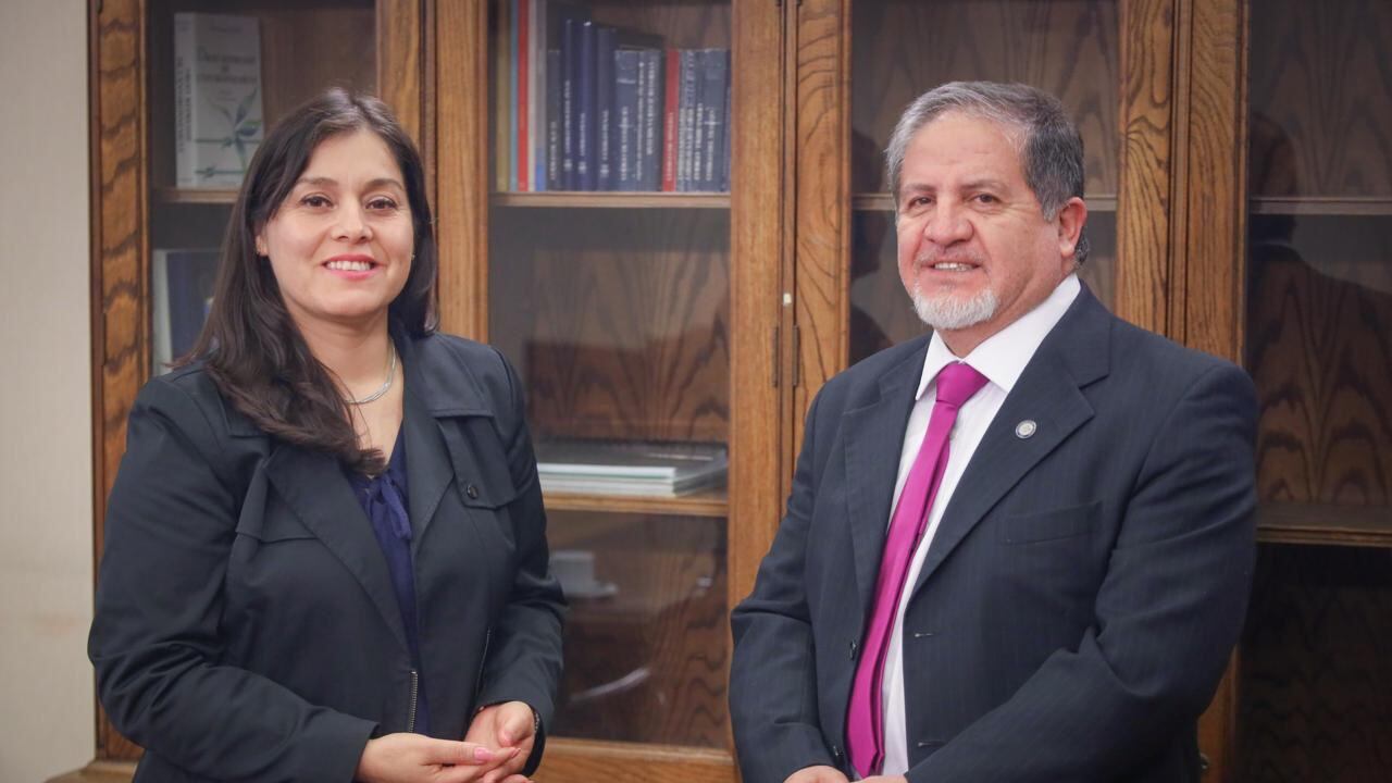 Diputados Karen Medina y Roberto Arroyo