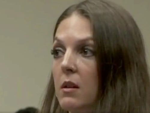 La escalofriante escena que destapó el caso: Padre halló a su esposa en la cama con su hijo de 15 años