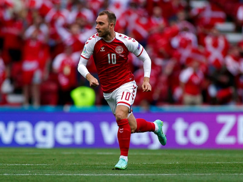 Eriksen anota su primer gol con la selección de Dinamarca tras infarto en Eurocopa