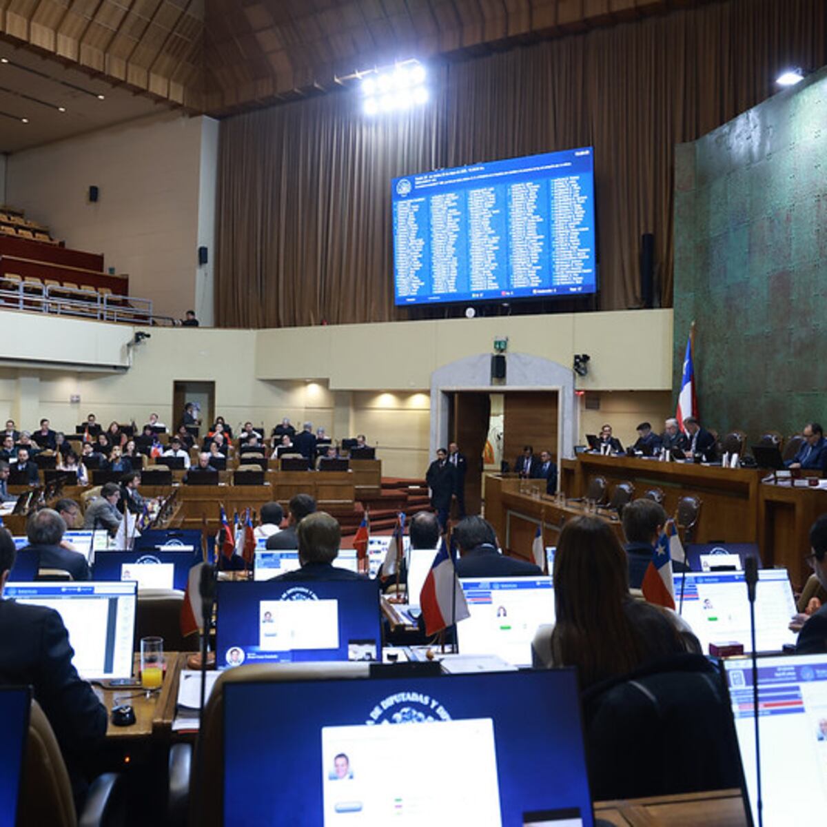 Vicepresidente de la Cámara se pronuncia sobre vacaciones de diputados Vicepresidente de la Cámara se pronuncia sobre vacaciones de diputados