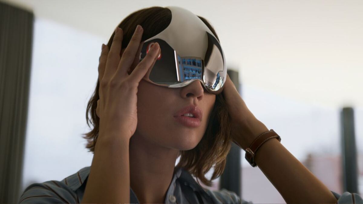 Eiza González en 'El problema de los 3 cuerpos'