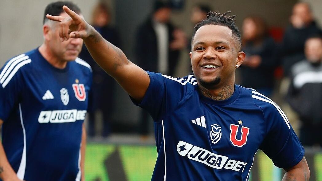 El cantante urbano ganó la Bulla Cup por el aniversario de la U.