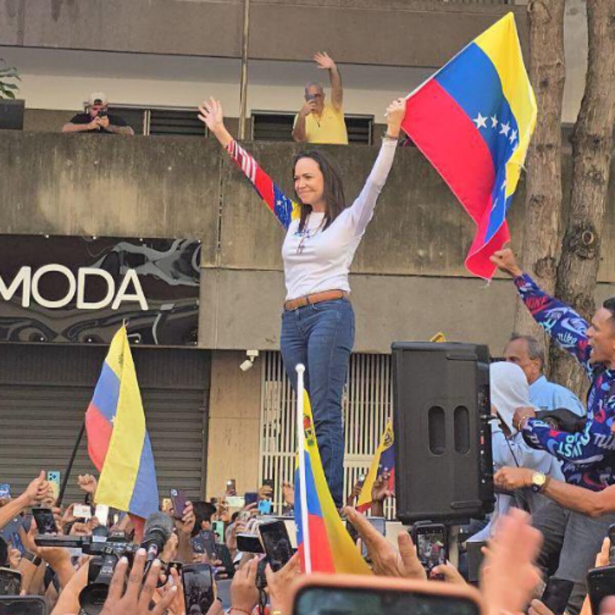 Edmundo González advierte a cuerpos de seguridad por detención de María Corina Machado Edmundo González advierte a cuerpos de seguridad por detención de María Corina Machado
