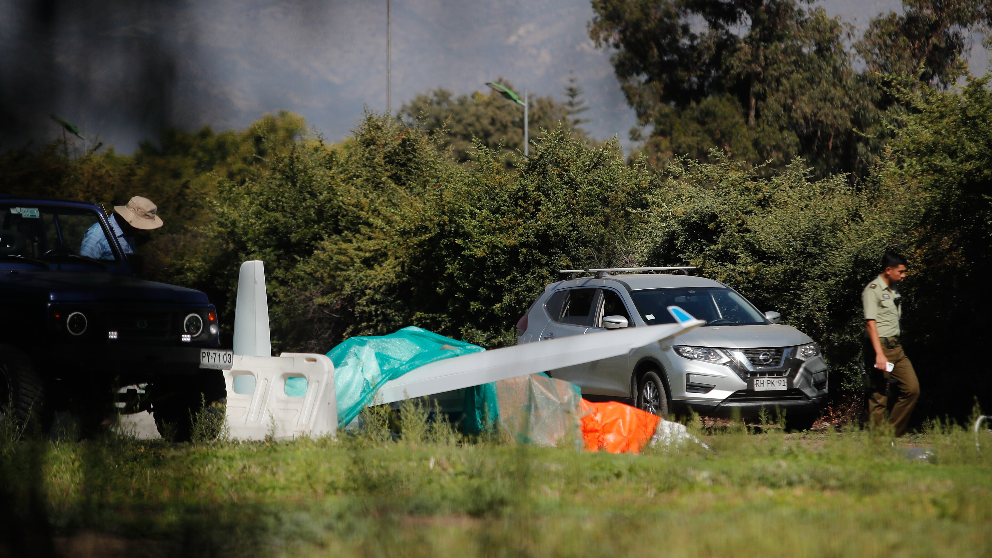 Piloto de planeador fallece en aeródromo de Vitacura | 25 DE ENERO DE 2025 / SANTIAGO
Accidente en Aeródromo de Vitacura, una avioneta planeador se estrella antes de despegar, producto de esto, el piloto falleció en el lugar
FOTO: DIEGO MARTIN /AGENCIAUNO