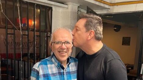 Julio César Rodríguez y su padre