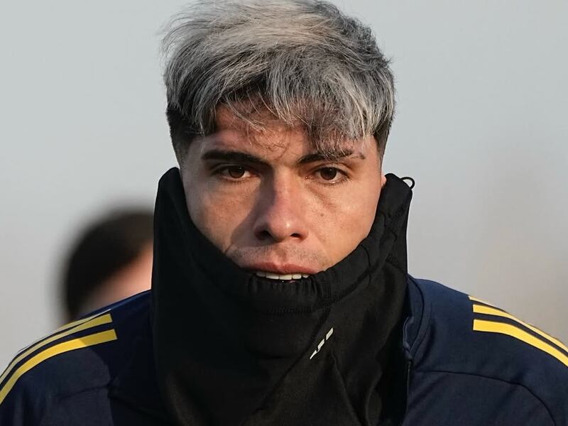 Carlos Palacios es marginado de la Copa Argentina por supuesta indisciplina y referentes de Boca Juniors piden “mandarlo de vuelta a Colo Colo”