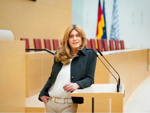 Algo inédito en Alemania: lo eligieron como diputado y asumirá como diputada transgénero