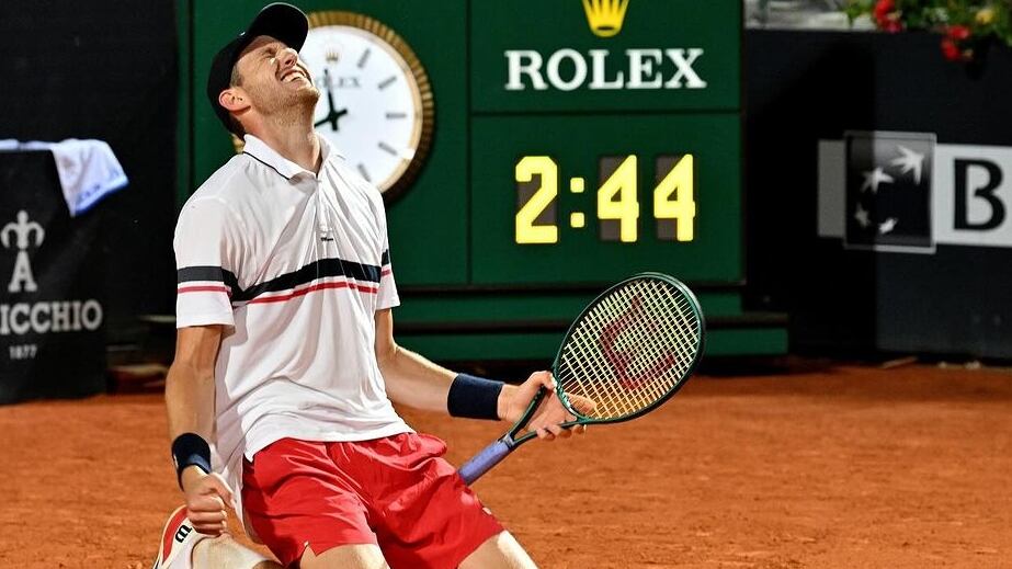 El tenista nacional no ha logrado recuperarse ciento por ciento de su lesión.