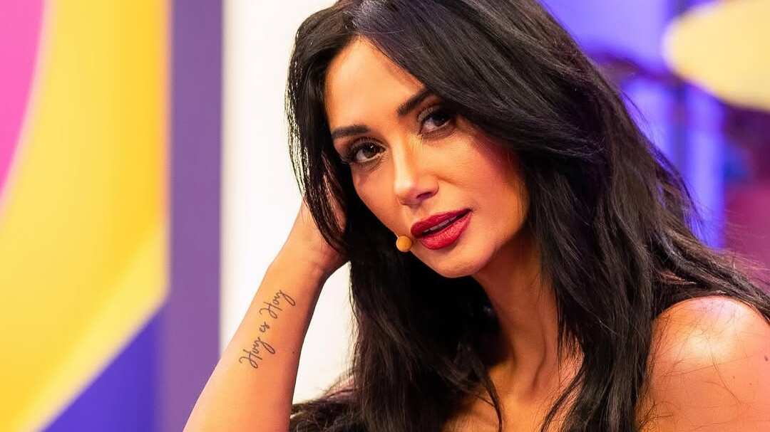 La mediática reveló en su streaming de redes sociales la cábala que tiene para que nunca le falte dinero.