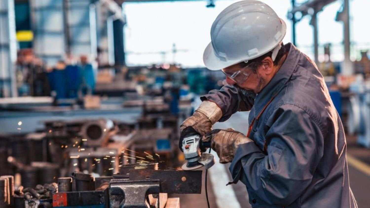 Año trabajado, año pagado: Comisión de Trabajo aprueba fin al tope de 11 años en indemnizaciones