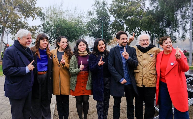 El parlamentario presentó al equipo que estará detrás de su campaña para las elecciones primarias del bloque oficialista.