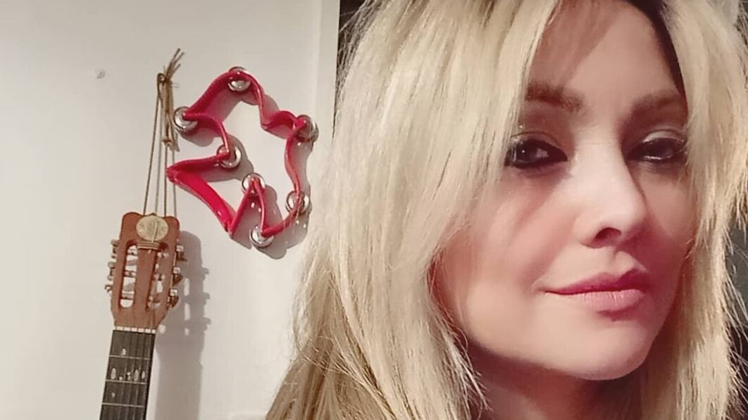 La cantante denunció en el canal Vive! TV que el programa de imitadores de CHV, donde participó, estaba arreglado.