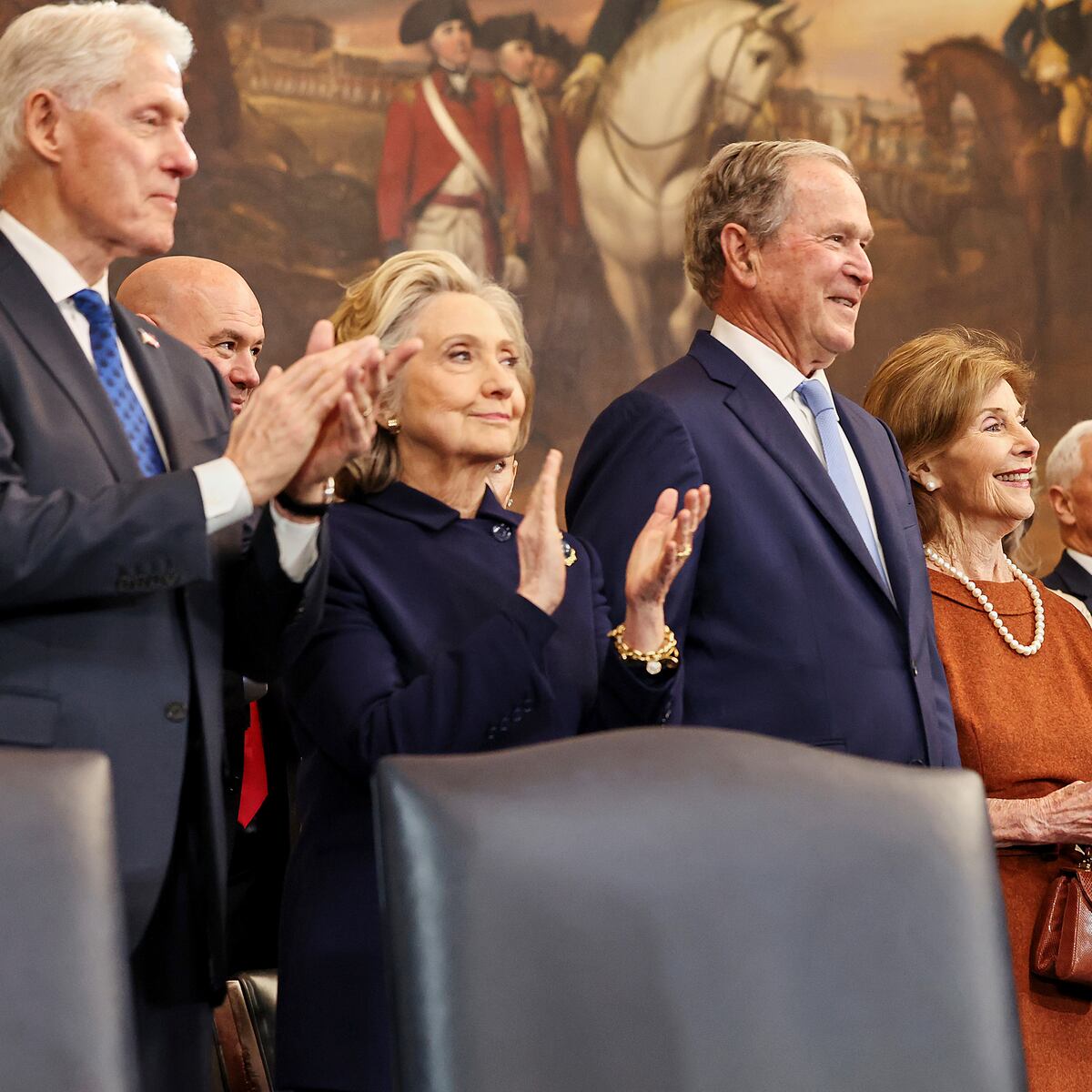 Experta en lectura de labios desvela conversación entre Obama y Bush en toma de posesión de Trump Experta en lectura de labios desvela conversación entre Obama y Bush en toma de posesión de Trump