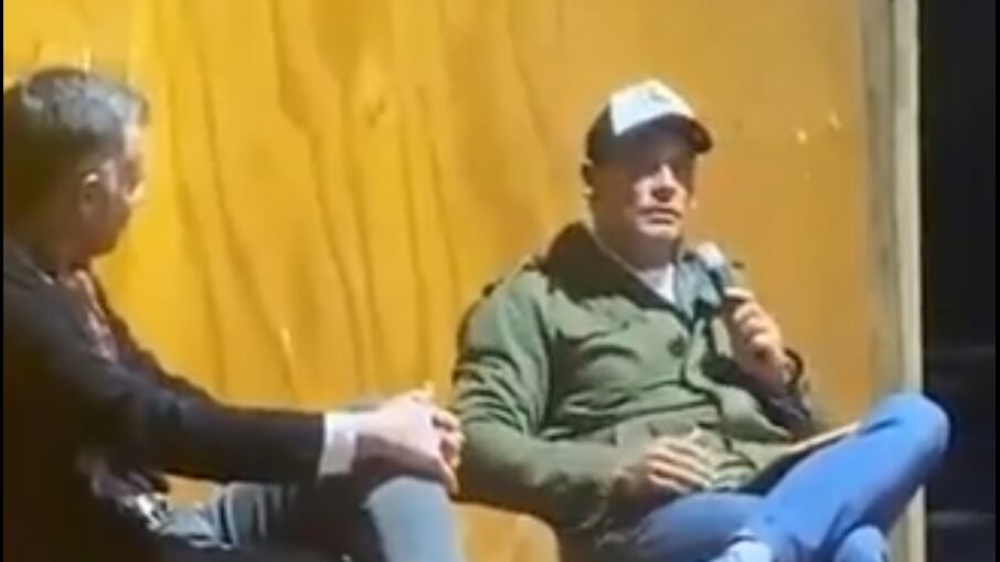 “Yo tengo un amigo que es súper rico. El tendría que pagar casi 150 millones de pesos al mes en impuestos...”, dijo en un video.