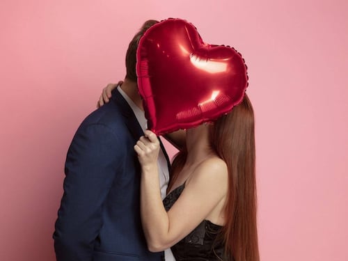 Alza de fraudes digitales en San Valentín: Cómo evitar qué roben tus datos y te rompan el corazón