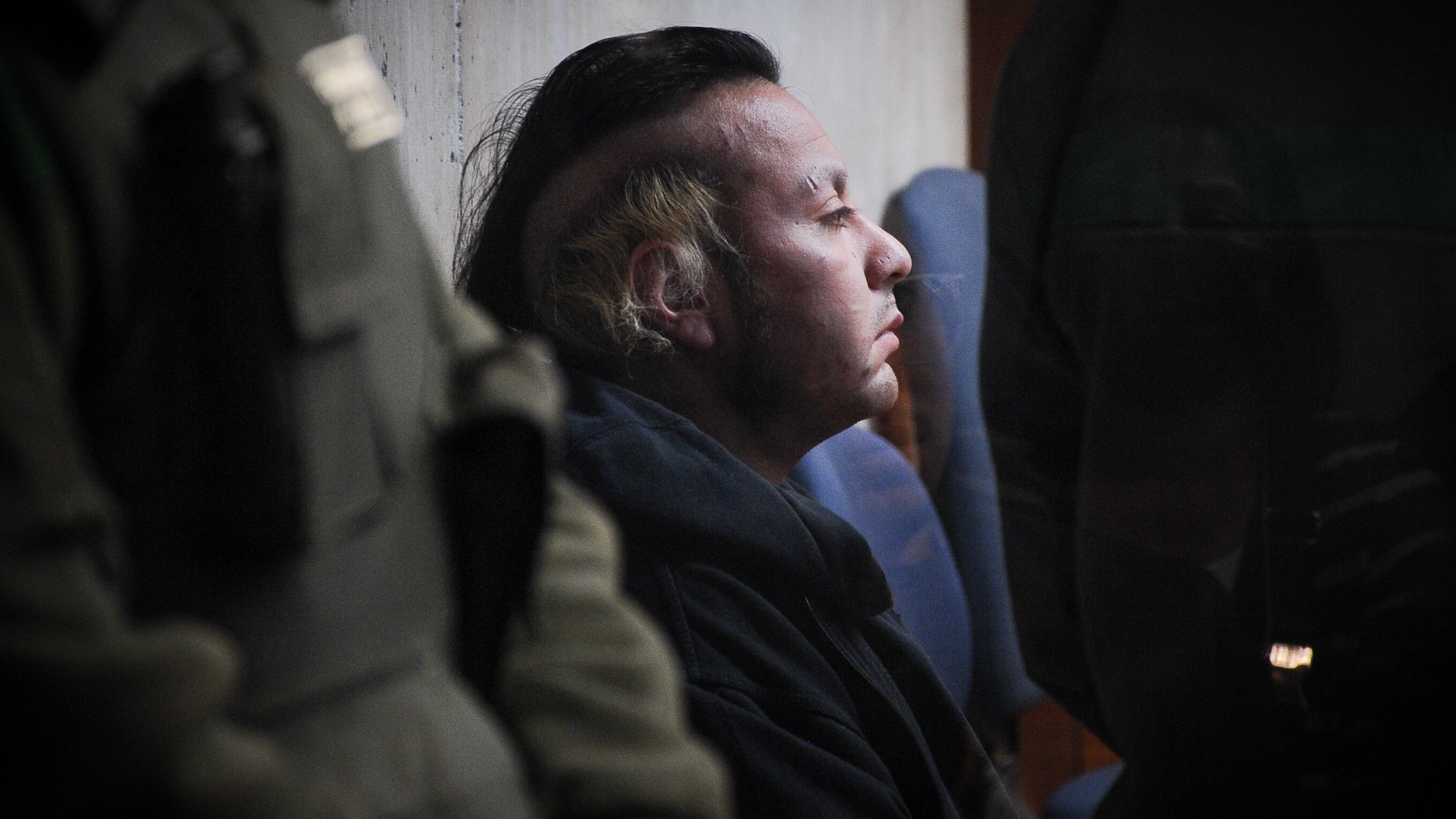 Audiencia de formalizacion de Diego Soto Montero, el profanador de tumbas | 15 DE MAYO DEL 2025 / SANTIAGO
En el 3° Juzgado de Garantía se realiza la audiencia de formalización de Diego Soto Montero, acusado de vandalizar y profanar tumbas en el Cementerio General.
FOTO: VICTOR HUENANTE / AGENCIAUNO