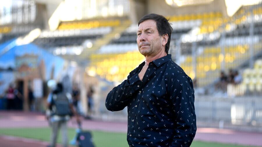 Fernando Díaz con su camisa cábala